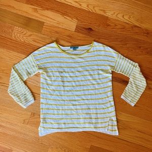 Vince. | Striped sweater 🐝